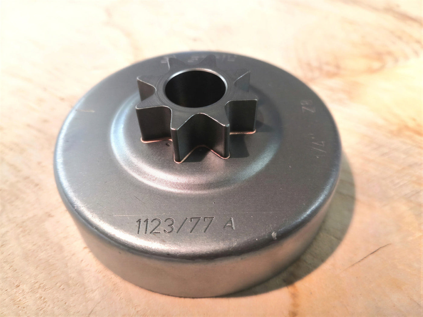 11236402077 Stihl Spur Sprocket 1/4 x8 tooth
