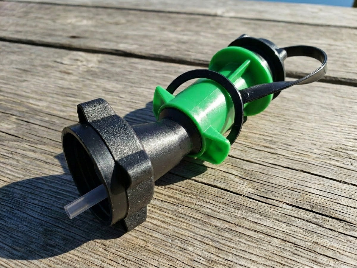 562612 Oregon Non Spill Oil Spout Fits Oregon and Stihl Combi Cans
