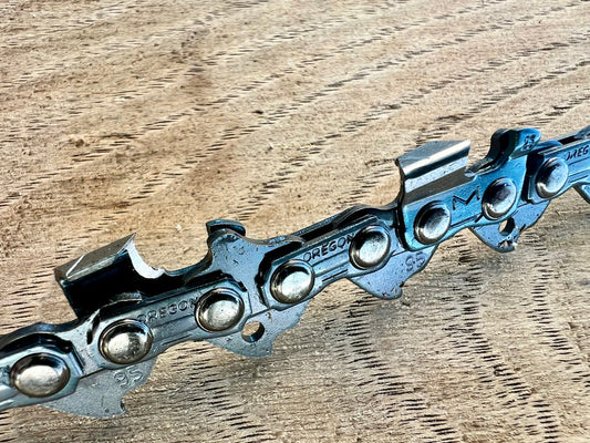 M95VPX064E Oregon Dura Cut Micro Chisel .325 .050 1.3mm 64 drive links
