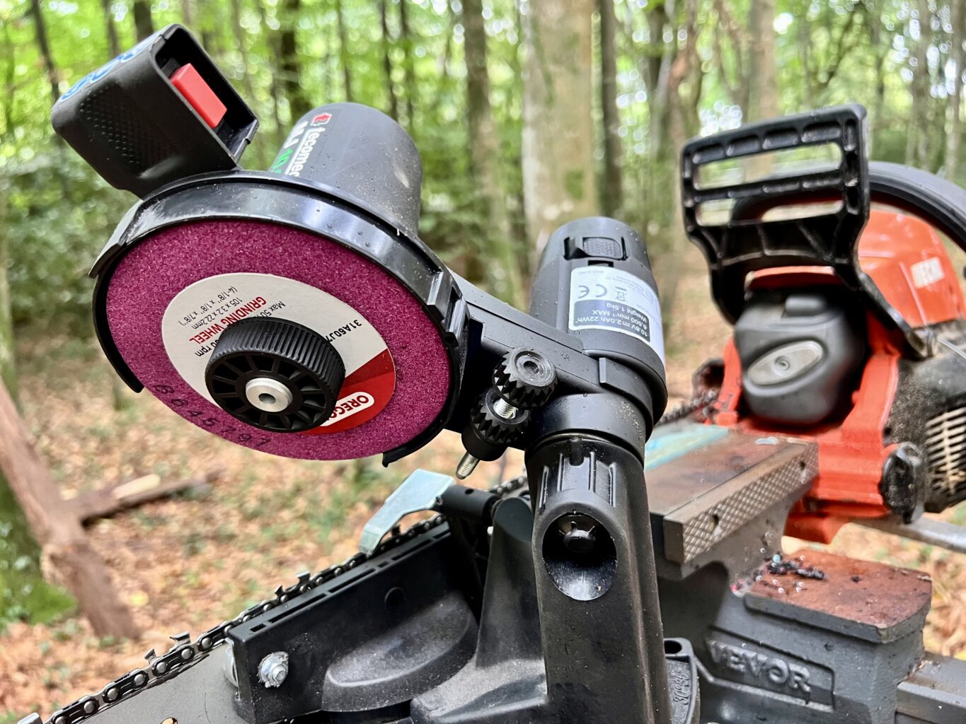 Mini Jolly Battery Powered Bar Mounted Sharpener (UK Plug)