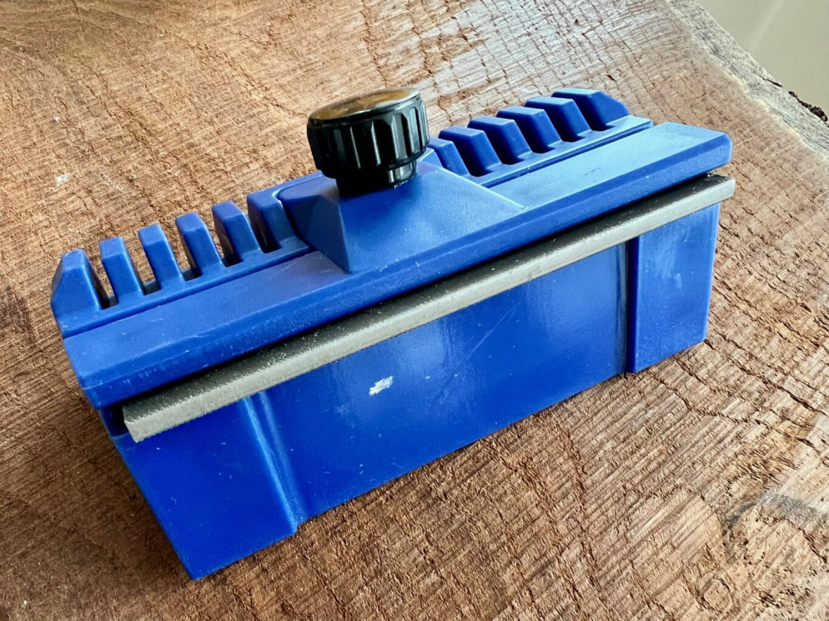 Economy Bar Rail Dresser