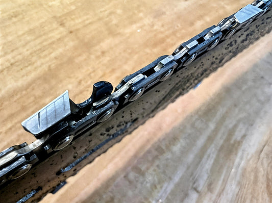P+3/8LP-050-FSL-137 Panther Plus Full Skip Chisel 3/8 Lo Pro .050[1.3mm] 137 drive links