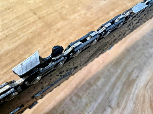 P+3/8LP-050-FSL-60 Panther Plus Full Skip Chisel 3/8 Lo Pro .050[1.3mm] 60 drive links
