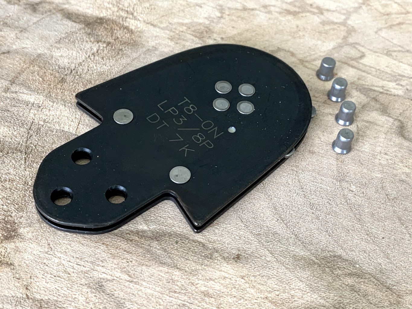 T8-0N Sugihara 3/8 Lo Pro .050 Spare nose Sprocket Includes Rivets