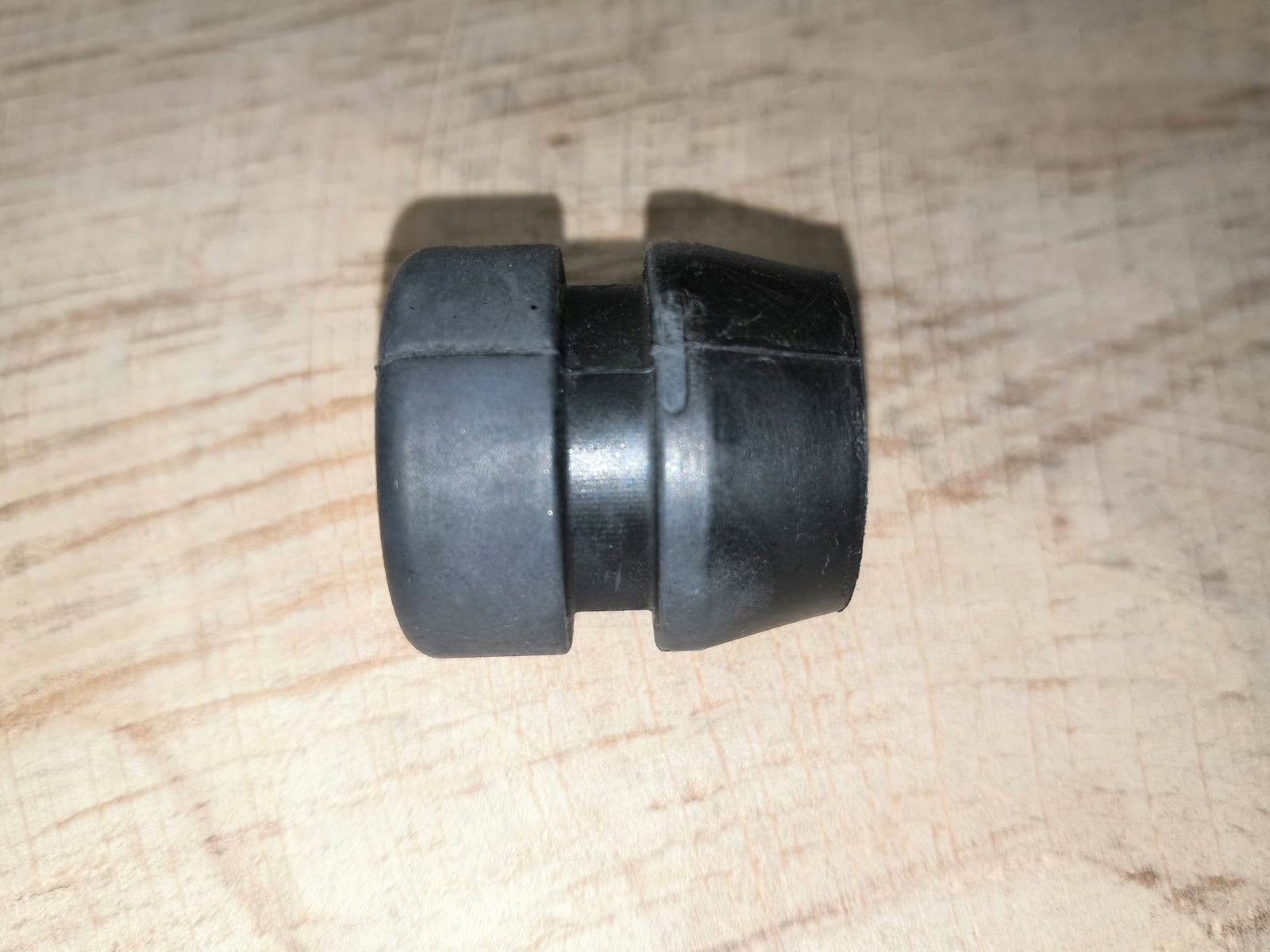 V401-000120 Cushion 5 Echo CS361-WES